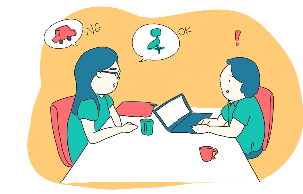 オフィスのデスクでラップトップを使って話し合う2人のキャラクター。オフィスワークやリモート会議のイメージ。