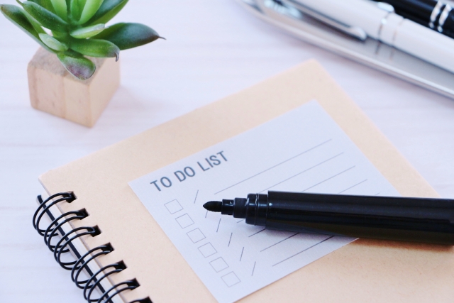 Must・Wantで仕事を切り分け、成果と評価を高めるためのToDoリストとタスク管理のイメージ